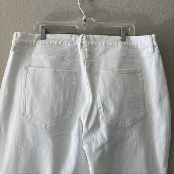 BNWT Good American WHITE Straight Leg Jeans Size 18 - Picture 13 of 15
